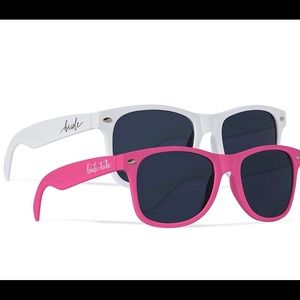Set of 7 Bride Tribe Sunglasses